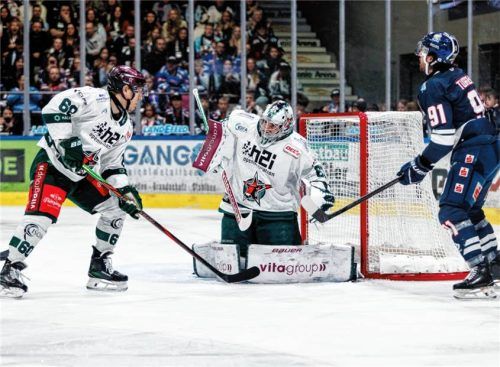 Eine von vielen Paraden: Christopher Kolarz hielt den Starbulls einen Punkt fest.