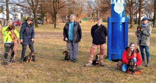 Enge Zusammenarbeit im Team: (von links) Claudia Hopfenmüller mit Ludwig, Petra Buchner mit Lottie, Beate Luft mit Cilli, Sandy Schubert mit Betty, Nicola Sauvant mit Lotta, Nicolé Zimmer mit Ewald. Foto re