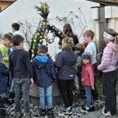 Osterbrunnen der Kindergruppe zerstört
