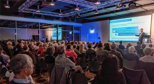 Experte Felix Schrubar versteht Nachlassplanung als Zusammenspiel mehrerer Zahnräder. Die drei Haupt-Verantwortungsbereiche seiner Agentur sind: Einkommenssicherung, Ruhestands- und Vermögensplanung, sowie Vermögenssicherung und Notfallplanung.