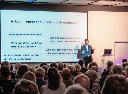 Felix Kunz berät seine Kunden dabei, Kapital strukturiert an die nächste Generation weiterzugeben.