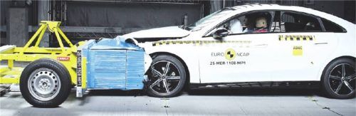 Im Dienste der Sicherheit: Euro NCAP führt umfassende Crashtests durch – hier bei einem Mercedes CLA. Foto EURO NCAP