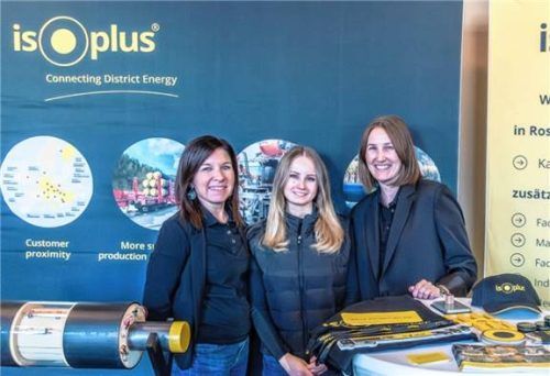 Informierten über eine Karriere bei Isoplus: (von links) Renate Unterseher, Marlene Glas und Sarah Schnitzlbaumer.