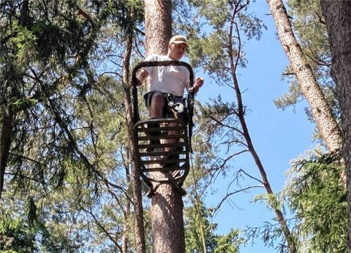 Interessante Einblicke gab es für die vielen Teilnehmer beim Klettersitzkurs.Foto  Stettner