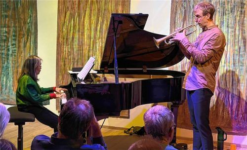 Masako Ohta und Matthias Lindermayr bei ihrem Auftritt bei „Jazz am Roseneck“.Foto  Kirchner