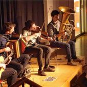 Zwischen Tradition und Experiment