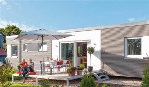 Mit den nötigen Rücklagen kann man sich auch späte Wohnwünsche erfüllen.Foto SchwörerHaus / J. Lippert