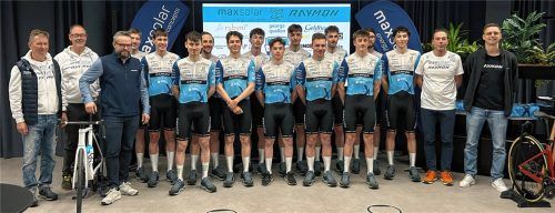 Mit diesem Team startet Maxsolar-Raymon aus dem Chiemgau in die neue Saison.Foto Marko Aleksic
