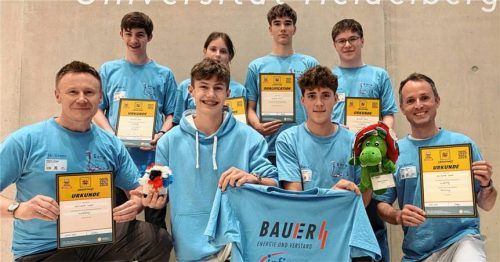 Mit sechs Urkunden nach Gars heimgekehrt: (von links) Coach Marco Grees, Kilian Söllner, Luca Folger, Melanie Rossek, Alexander Barth, Kilian Huber, Kilian Achterling und Coach Tobias Bauer.Foto re