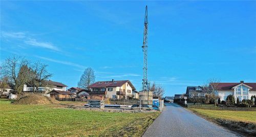 Nach der Verabschiedung der Leitlinien soll der Bauturbo in der Gemeinde Tuntenhausen so richtig zünden. Hier ein Bauvorhaben an der Bergfeldstraße in Ostermünchen.Foto  Stache