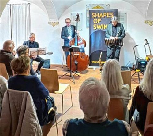 „Shapes of Swing“ begeisterte das Publikum in Ampfing. Foto Stettner