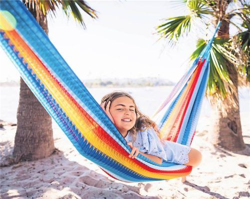 Wasser, Strand & Hängematte: Reisen in ferne Ländern schafft tolle gemeinsame Erfahrungen.