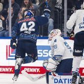 Der EHC hält sich am Leben