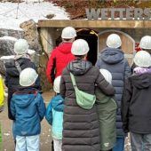 „Highfriends“ besuchen Wetterstollen in Deisenried