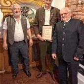 Neues Ehrenmitglied begrüßt