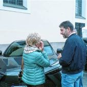 Autosonntag lockte zahlreiche Autofans auf den Mühldorfer Stadtplatz
