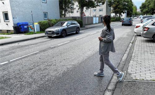 Alte Wohnblöcke unter anderem an der Erzgebirgsstraße sollen abgerissen und durch Neubauten ersetzt werden. Foto Lohmann