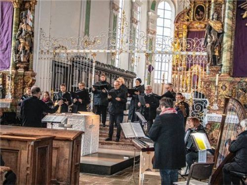 Anima beim Passionssingen in der Kirche St. Johannes der Täufer in Beyharting. Foto Stache
