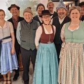 Volksmusiker spielen für guten Zweck