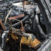 Großbrand vernichtet wertvolle Oldtimer