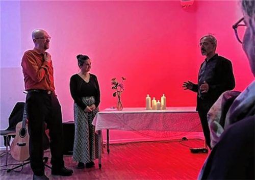 Bei der Veranstaltung im Bürgerhaus Happing. Foto re