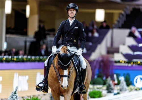 Benjamin Werndl und Quick Decision, hier in Frankfurt, trugen in Fontainebleau zum Sieg im Nationenpreis bei.Foto Imago