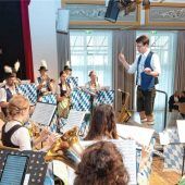 Blaskapelle Prien begeistert mit musikalischer Weltreise