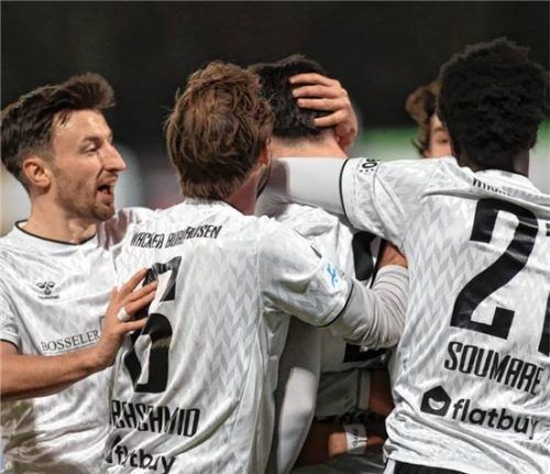 Darf Wacker um Kapitän Christoph Schulz (links) auch heute gegen den Spitzenreiter aus Nürnberg jubeln? Foto Buchholz