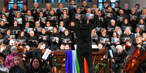Der Chorkreis St. Quirinus präsentierte sich mit Hingabe und Herzblut.Fotos  JANKA
