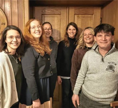 Der neu zusammengesetzte Vorstand des Fördervereins von links: Alexandra Kiermeier, Stefanie Gaspar, Sonja Spermann, Martina Kirchisner, Regine Thaller und Florian Ebner. Foto stettner