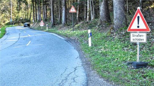 Die B307 südlich von Marquartstein soll saniert werden, da ist sich der Gemeinderat einig. Das aktuelle Planfeststellungsverfahren stößt dagegen auf Unverständnis Foto Wunderlich