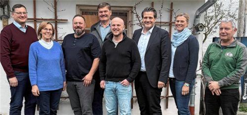 Die CSU-Stadtratsfraktion mit Vorsitzendem Christian Schönberger (Dritter von links).Foto  re