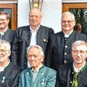 Ehrenzeichen „Gold am Band“ für Alfons Büllensbach