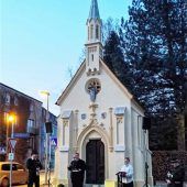 Neues Türmchen der Max-Emanuel-Kapelle geweiht