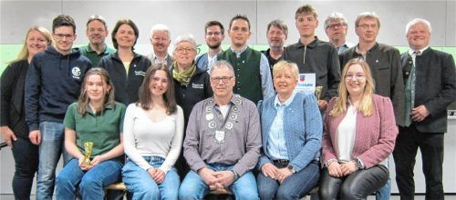 Die Sieger der Stadtmeisterschaft Neumarkt-St. Veit können stolz auf ihre Leistungen sein. Foto Mann