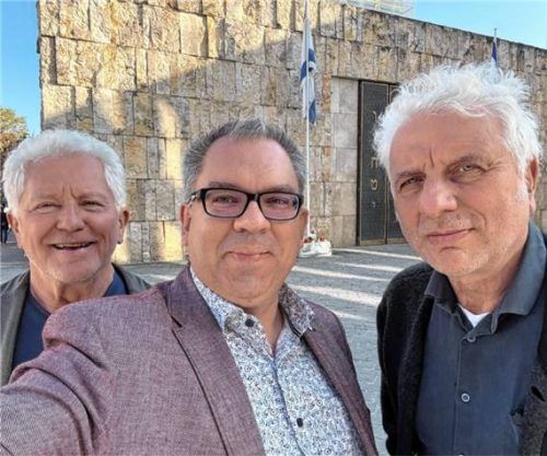 Drei Ehrenkommissare der bayerischen Polizei: (von links) Miroslav Nemec, Tobias Kurzmaier und Udo Wachtveitl. Foto privat