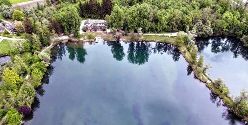 Eine erste Entscheidung, wie es mit dem ehemaligen Seehotel „Hubertus“ weitergehen soll, wurde jetzt wieder verworfen. Foto Hans-Jürgen Ziegler