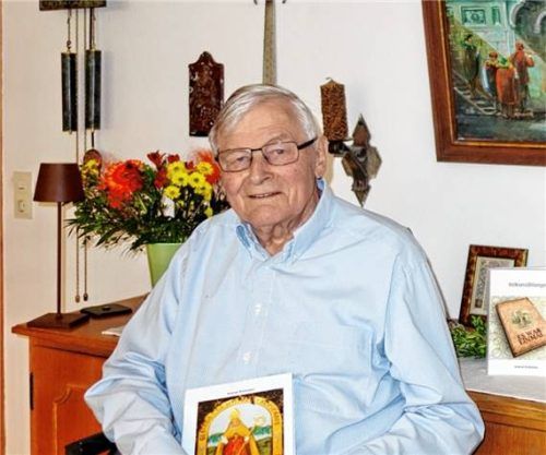 Fleiß und Heimatliebe: Konrad Breitrainer recherchierte leidenschaftlich gerne in Archiven und verfasste Schriften, Chroniken und Bücher. Foto hÖTZELSPERGER