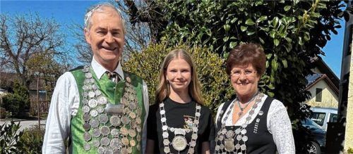 Freuten sich über die Königswürden: (von links) Karl Hofbauer, Hanna Freundl und Josefine Ortner. Foto Hofbauer