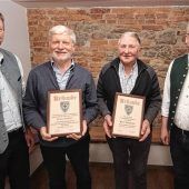 KSK Albertaich ehrt treue Kameraden