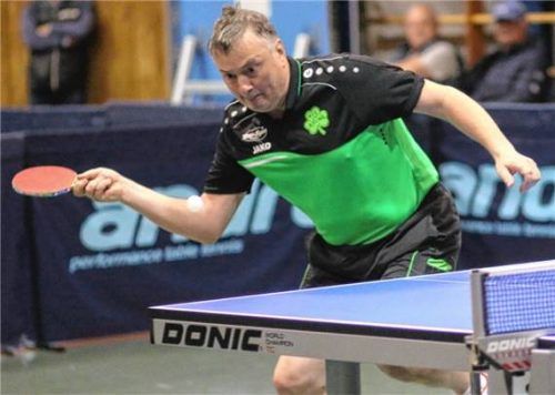 Günter Englmeier verkürzte mit seinem Einzelsieg gegen die SV-DJK Taufkirchen zwischenzeitlich auf 3:4, konnte aber Bad Aiblings Abstieg auch nicht verhindern.Foto Gerhard Erlich