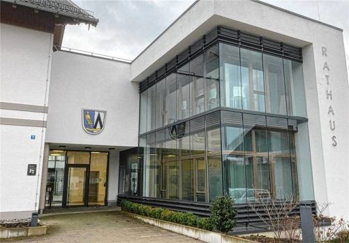 Im Rathaus von Feldkirchen-Westerham wird überlegt, welche Projekte noch umgesetzt werden müssen und welche verschoben werden können. Foto Weinzierl