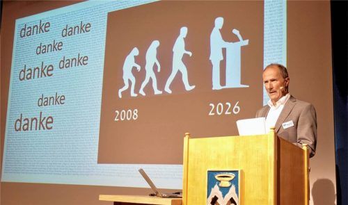 In seiner letzten Bürgerversammlung spricht Siegsdorfs Rathauschef Thomas Kamm übers Mammut-Museum, Digitalisierung und seinen Abschied am 1. Mai. Foto Krammer
