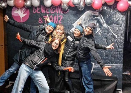 Mit Schwung in die Eisdisco. Die Abteilung bildet ein breites Bewegungsspektrum ab.Foto re