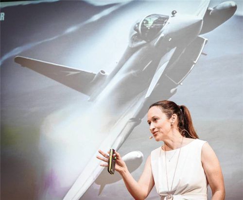 Nicola Winter steuerte jahrelang 140.000 PS-starke Kampfjets durch die Lüfte. Foto Wirtschaftsforum