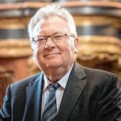 Orgelprofessor spielt sich quer durch Europa