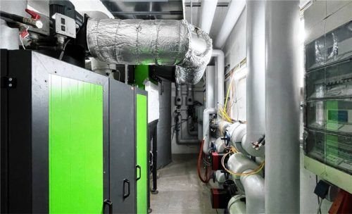 Reichertsheim verfügt über ein Wärmenetz mit erneuerter Heizzentrale im Feuerwehrhaus. Foto Günster