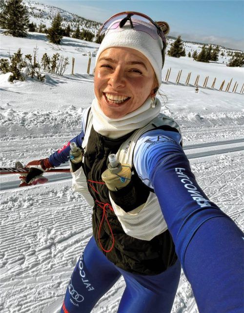 Sie kann schon wieder lachen: Johanna Puff steht nach ihrer Herzmuskelentzündung bereits wieder auf Skiern.Foto privat