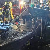 Mit Muskelkraft aus Wrack befreit