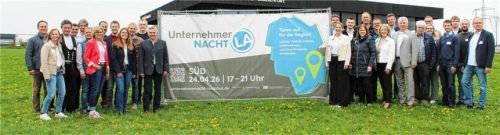 UnternehmerNacht LA-Süd – die mitwirkenden Unternehmer sowie Vertreter des Landkreises und der Gemeinden freuen sich auf die bevorstehende Pilotveranstaltung. Foto Landratsamt